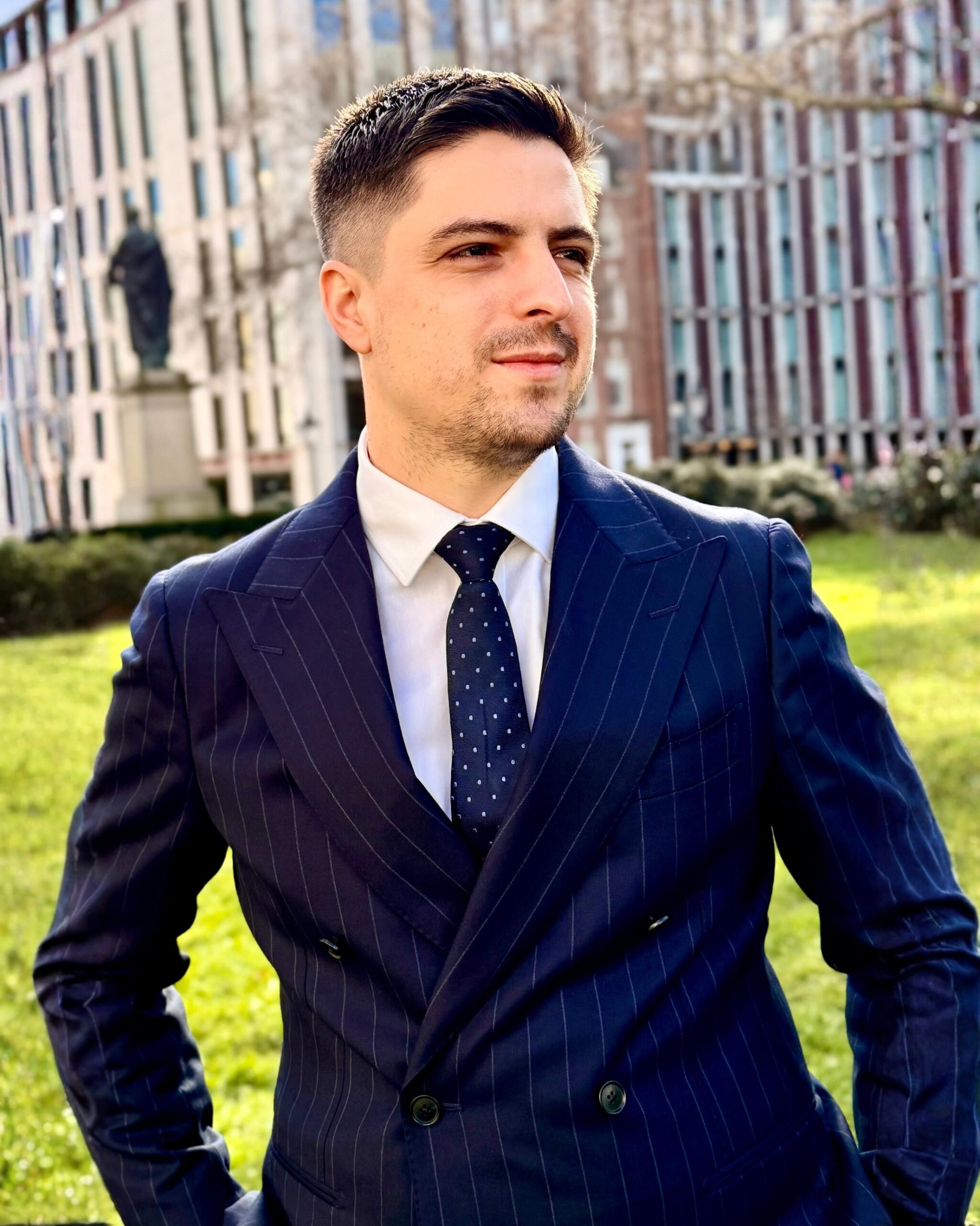 Vasile Miricioiu - Relationship Manager at Zomi Wealth 2