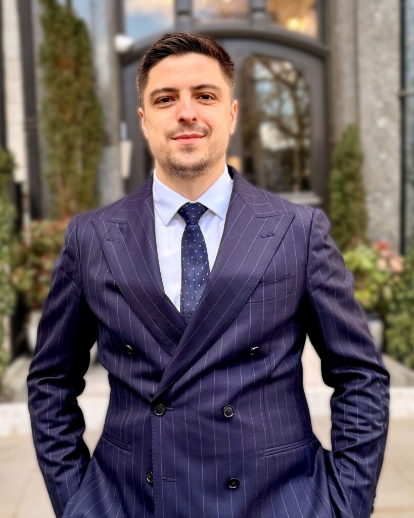 Vasile Miricioiu - Relationship Manager at Zomi Wealth 1